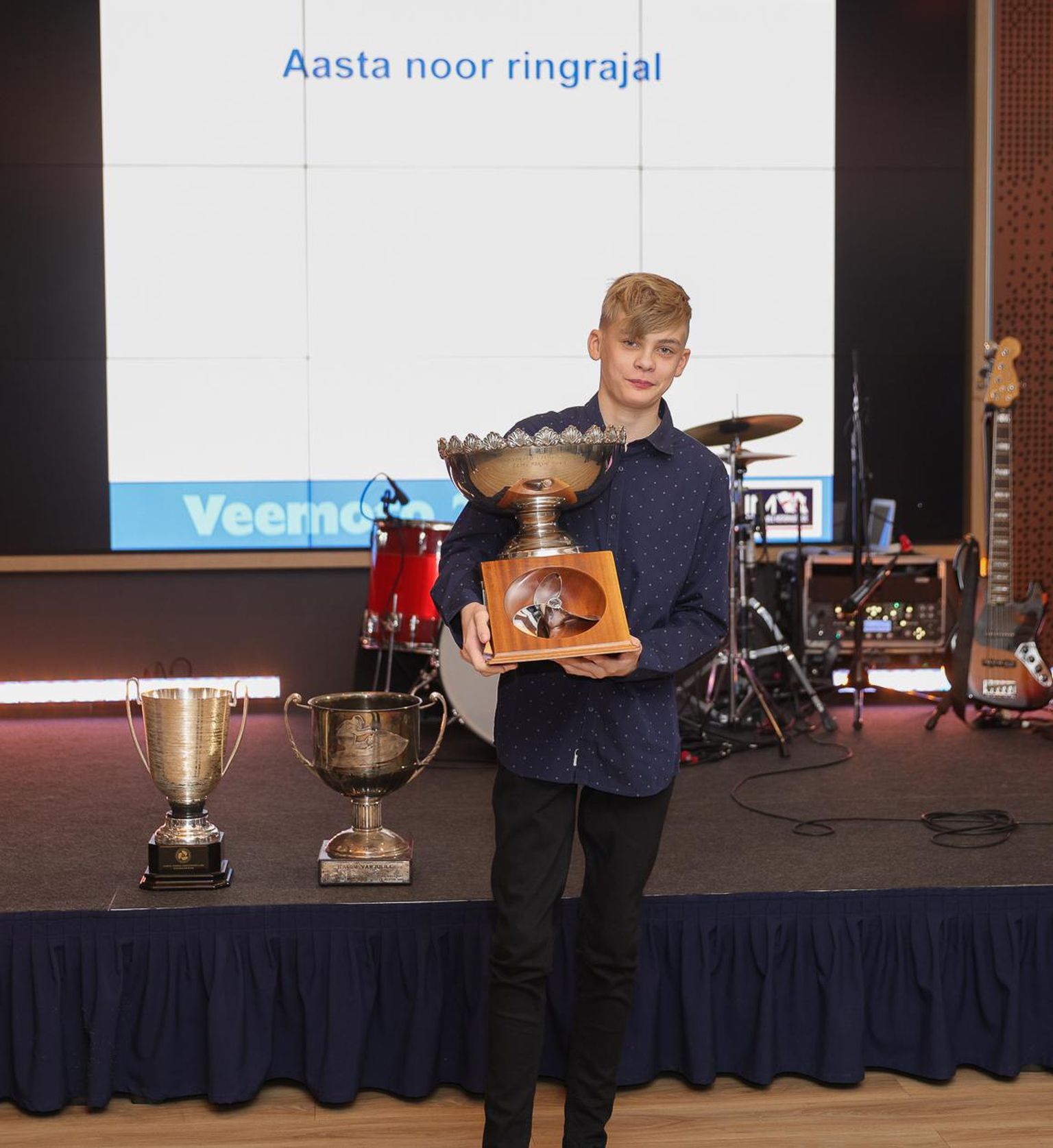 Eesti veemoto liit kuulutas Viljandi ringrajapaadisõitja Paul Richard Lauri läinud hooaja parimaks oma ala nooreks.