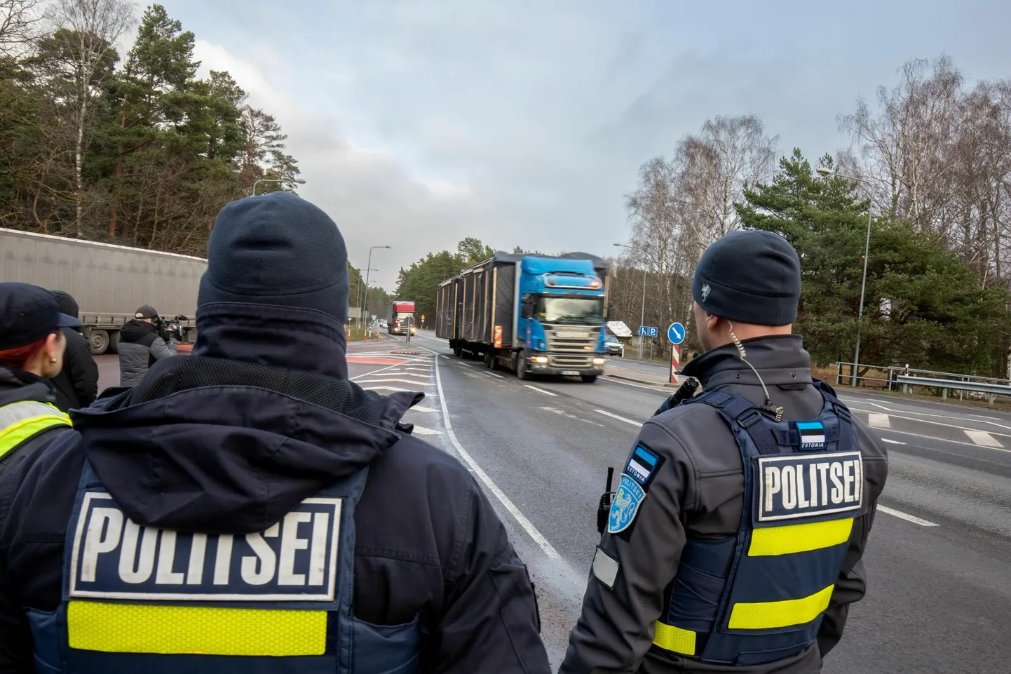 26. detsembril pöörati enam tähelepanu piirkiirusest kinnipidamisele. Politsei tuvastas Pärnumaal kümme juhti, kes lubatust kiiremini sõitsid.