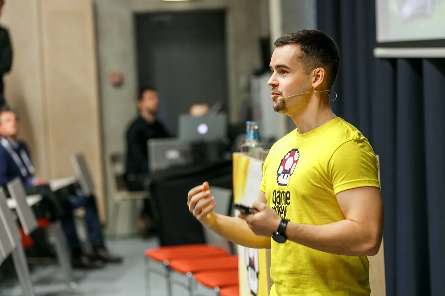 Конференция будет разделена на два трека. Первый – это Startup track – вдохновляющие истории успеха и советы о том, как создать свою игру. Этот трек предназначен для студентов и энтузиастов, которые только начинают свой путь в этой сфере. И второй –  Expert track – сосредоточение информации  последних тенденций отрасли. Это уже для состоявшихся разработчиков...