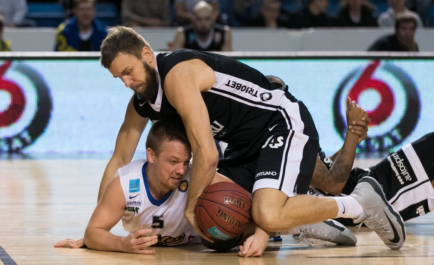 Janar Talts madistamas Sten Sokuga