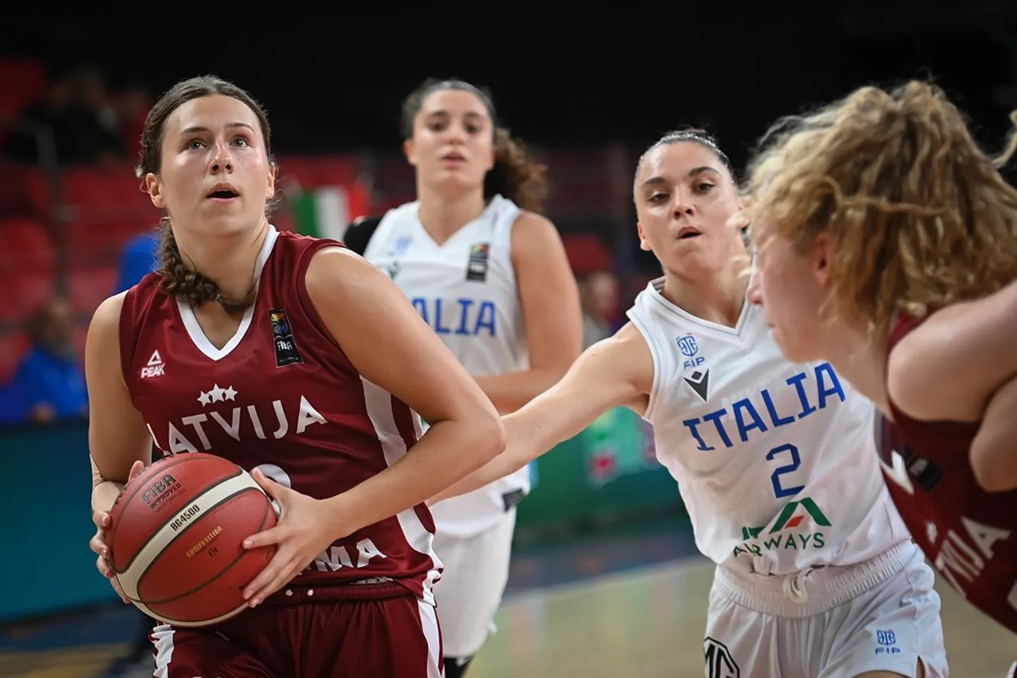 Latvijas basketboliste Vanesa Jasa