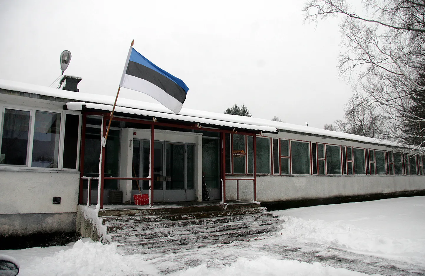 Sonda kool jätkab uuest õppeaastast neljaklassilisena.