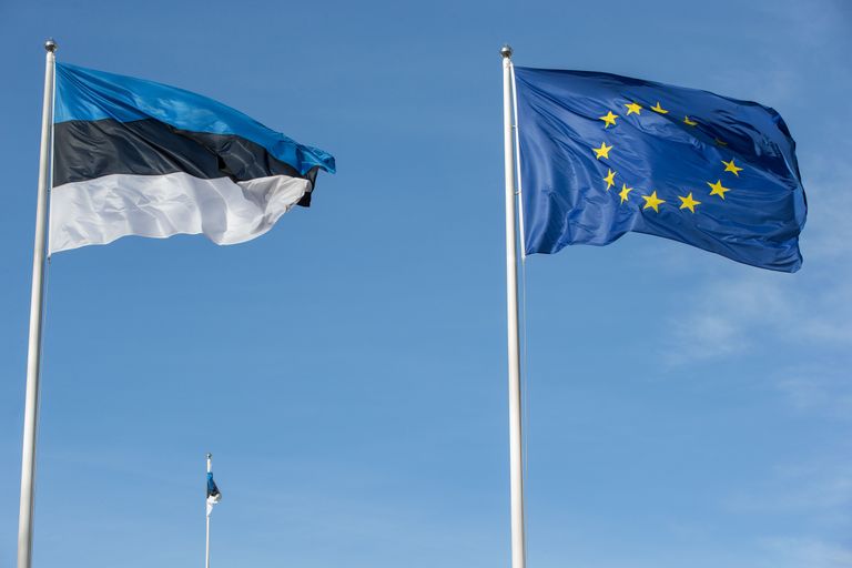 Eesti ja Euroopa Liidu lipud. Foto: Erik Prozes