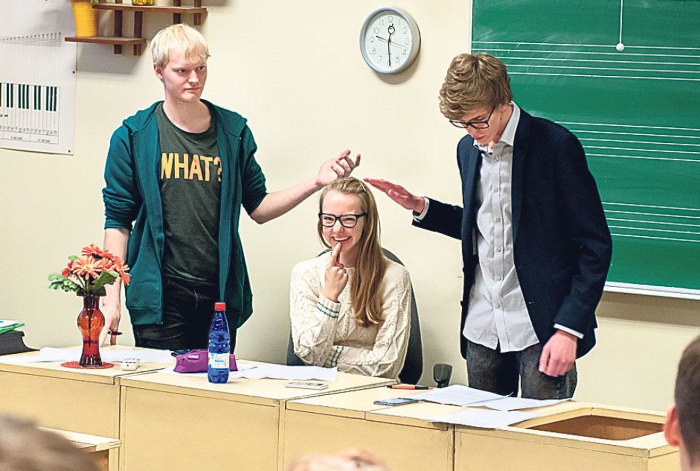 Väitluskunsti demonstreerisid Lauri Leas (vasakul), Triin Toimetaja ja Uku-Laur Jagomägi.
