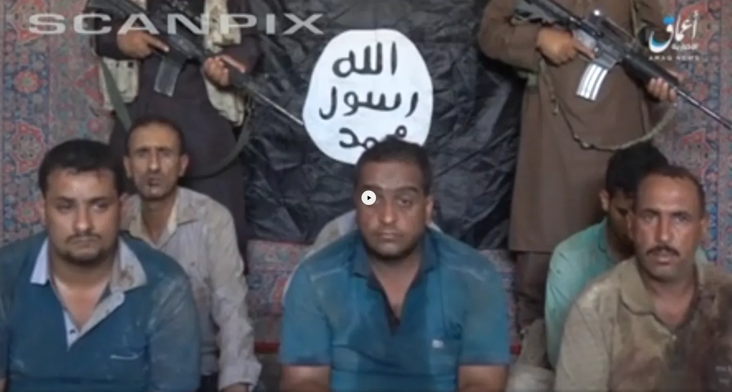 Kaader islamistide pantvangivideost.