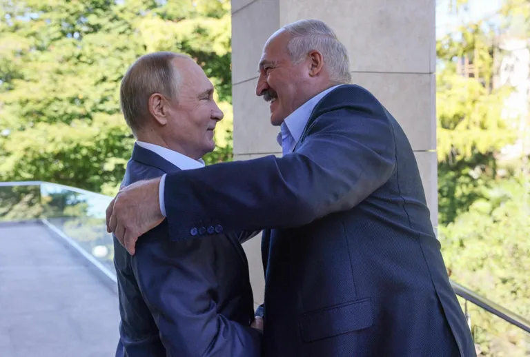 Venemaa diktaator Vladimir Putin (vasakul) ja Valgevene diktaator Aljaksandr Lukašenka (paremal).