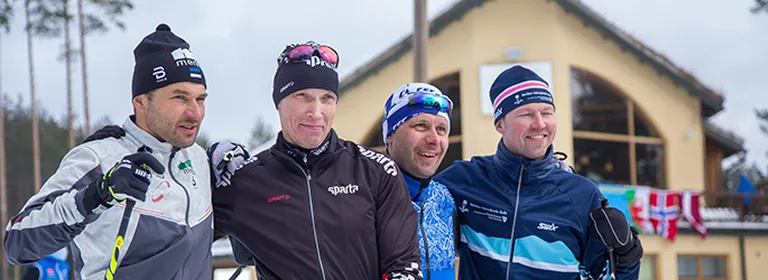 Parempoolseim mees pildil on Frode Estil. Tema võiks siis olla vaste Tommi Mäkinenile – keegi, kes utsitab ülejäänud triot alati kiirem olema.