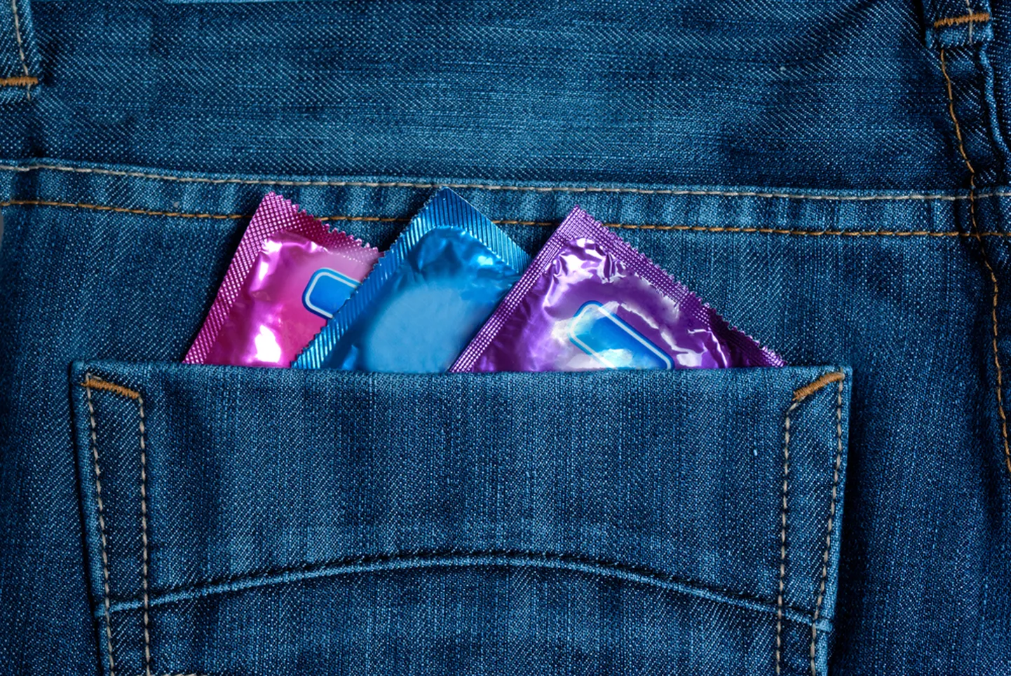 Seksuaalsuhete puhul tuleb arvestada ka koroonaviiruse ohuga.
