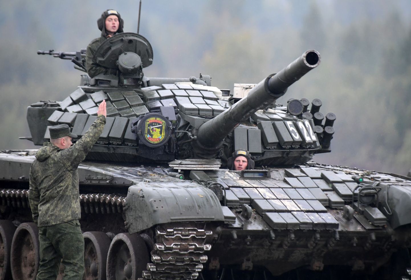 T-72 tank suurõppusel Zapad.