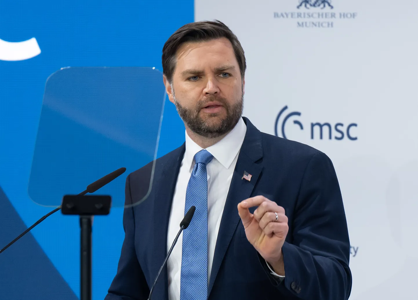 ASV viceprezidents Dž. D. Venss