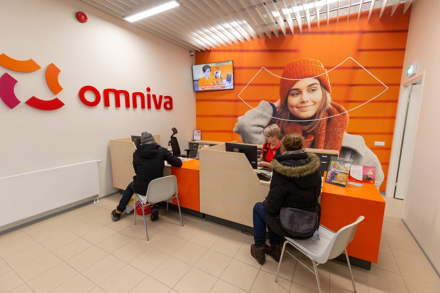 Omniva postkontor Viljandis. Foto on illustratiivne.