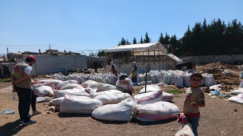 REPORTAAŽ ⟩ Liibanon saadab 1,5 miljonit Süüria pagulast riigist välja tundmatusse