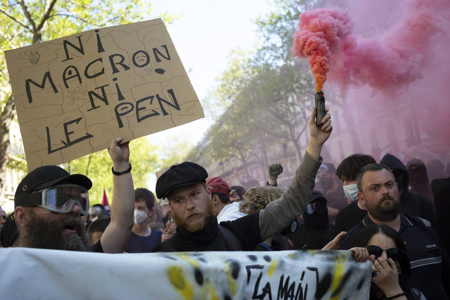 Meeleavaldajad Pariisis. Foto on illustratiivne.