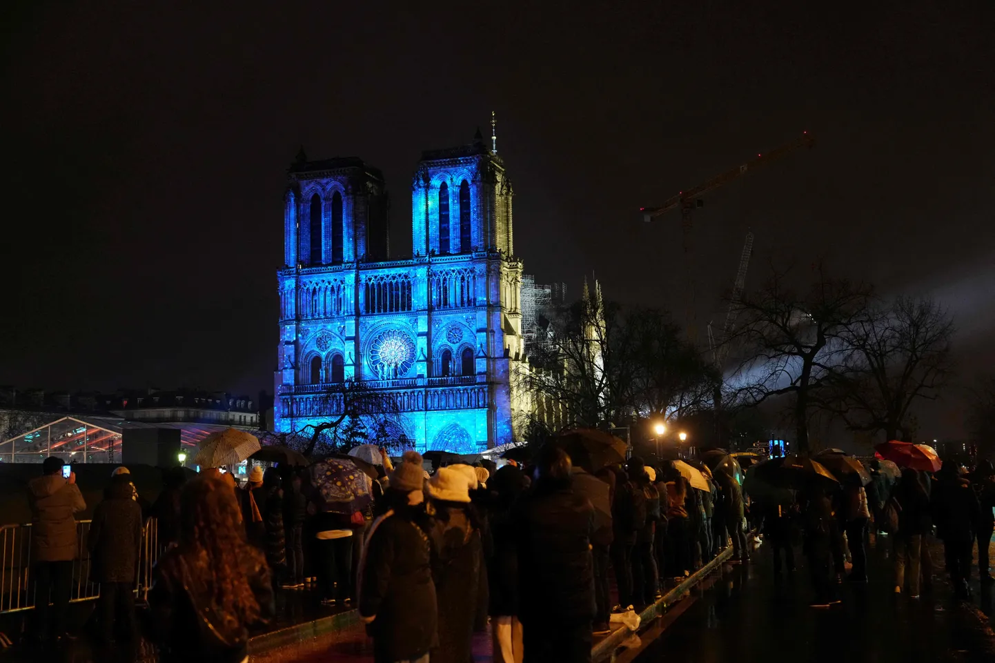 Laupäeval taasavati Pariisis Jumalaema kirik ehk Notre Dame'i katedraal.