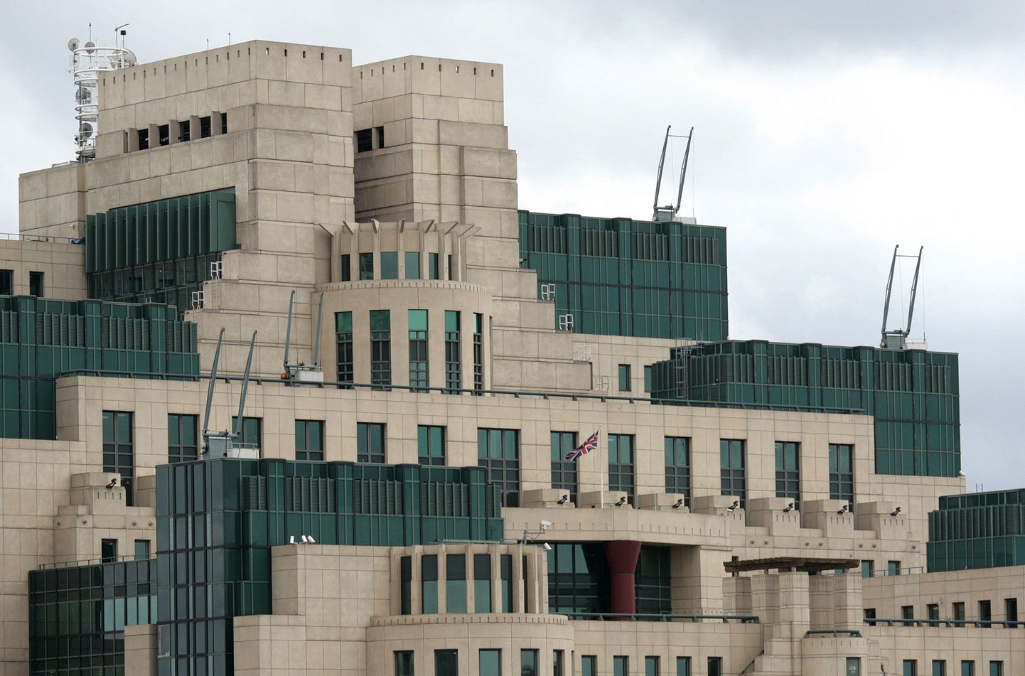 MI6 peakorter Londonis.