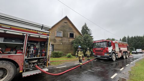 Valma külas võis maja süttida telefonilaadijast