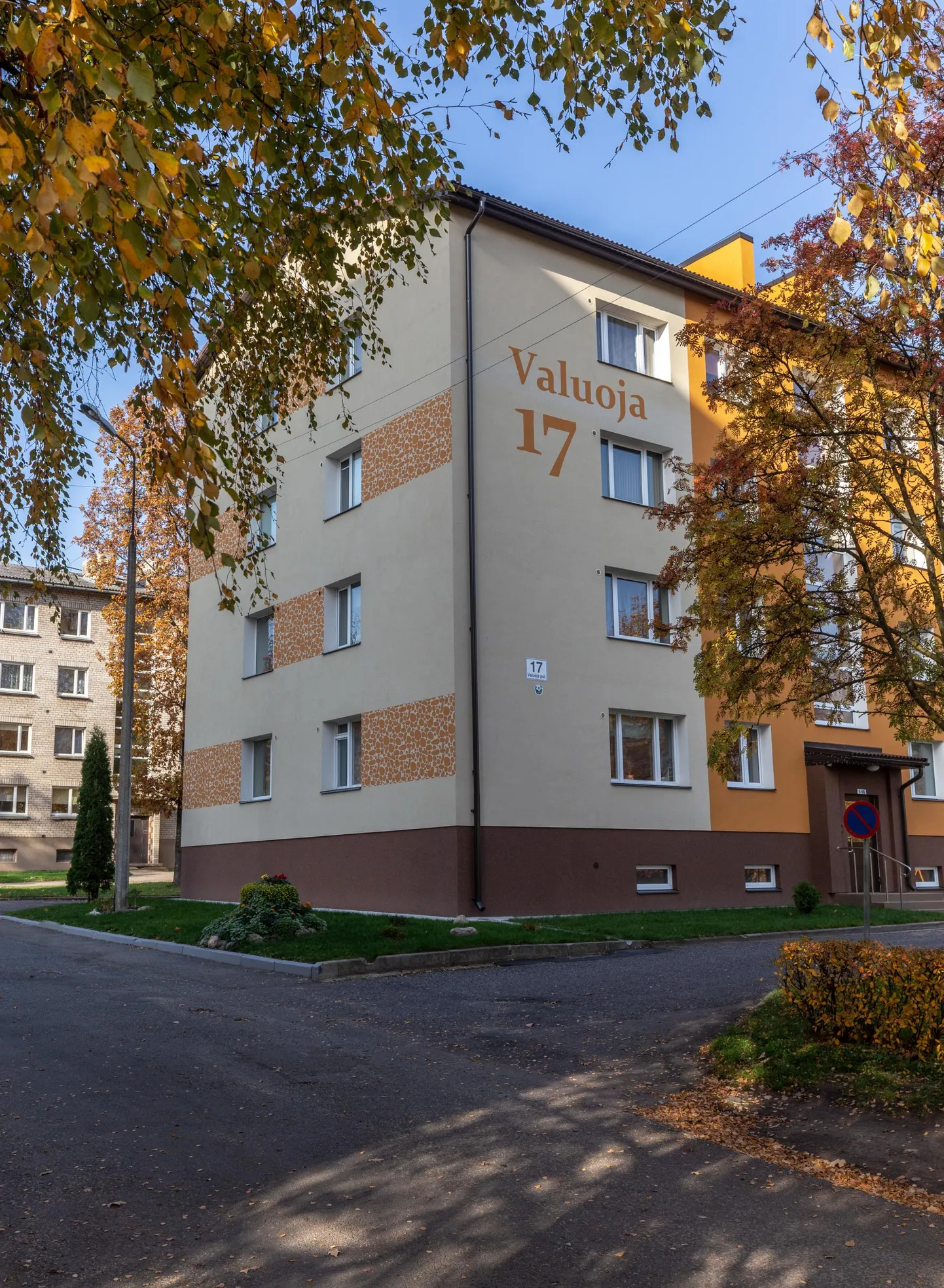 Mitu Viljandi kortermaja on kenasti korda tehtud. Kolm neist said konkursil «Värvid linna» peapreemia.