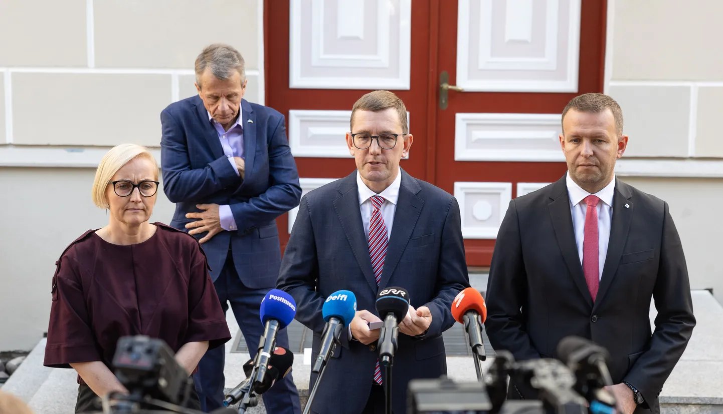 Eelarvest annavad ülevaate peaminister Kristen Michal, haridus- ja teadusminister Kristina Kallas, siseminister Lauri Läänemets ja rahandusminister Jürgen Ligi.