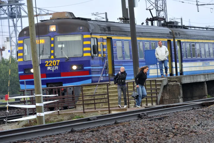 Rongihanke nõue: uute rongide tippkiirus olgu 160 km/h