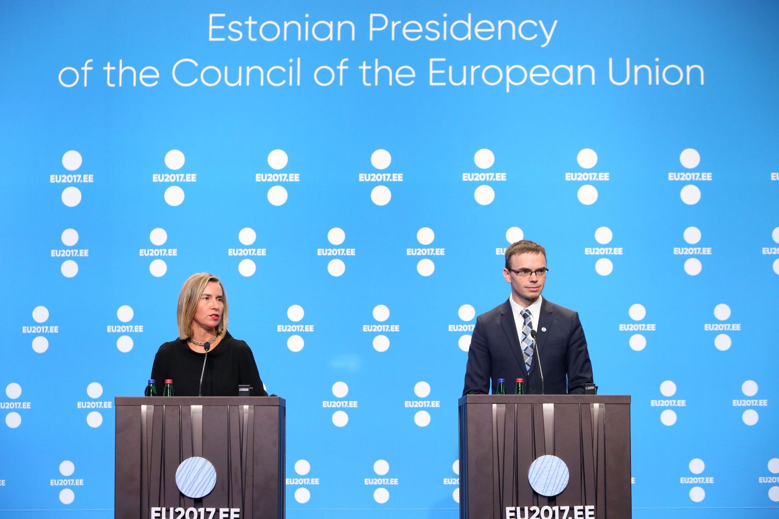 ELi välispoliitika kõrge esindaja Federica Mogherini ja Eesti välisminister Sven Mikser.