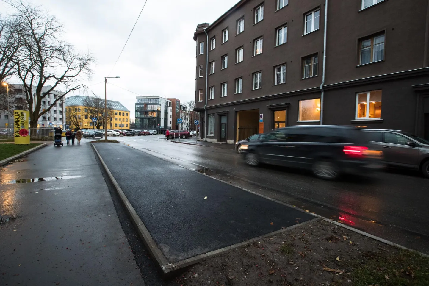 Tallinna linn ehitas Kotzebue tänavale küll bussipeatuse, aga buss ei hakkagi sealtkaudu sõitma.
