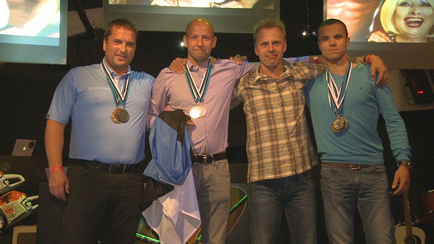 Eesti raiekoondis - vasakult Andres Olesk, Taavi Ehrpais, Sulev Tooming ja juunior Jarro Mihkelson