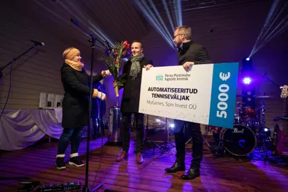 Aasta tootele annab Pärnu Postimees auhinnaks 5000 euro väärtuses reklaamimahtu.