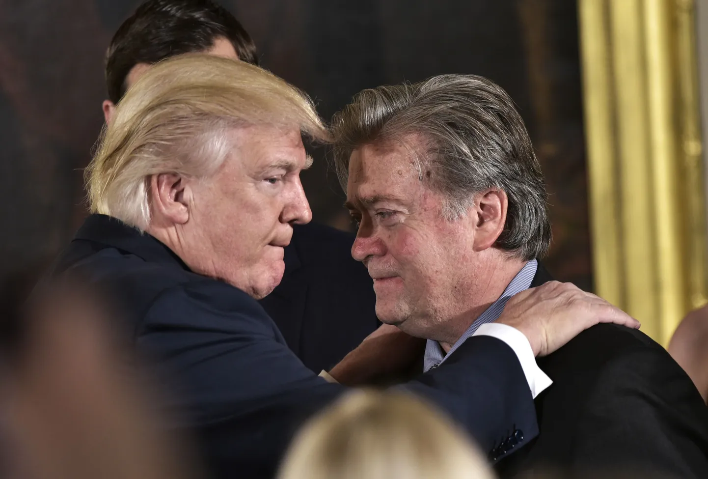 Donald Trump (vasakul) ja Steve Bannon Valges Majas 2017. aastal.