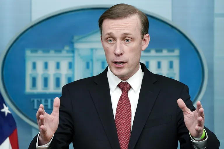 Valge Maja julgeolekunõunik Jake Sullivan 11. veebruaril 2022 pressikonverentsil