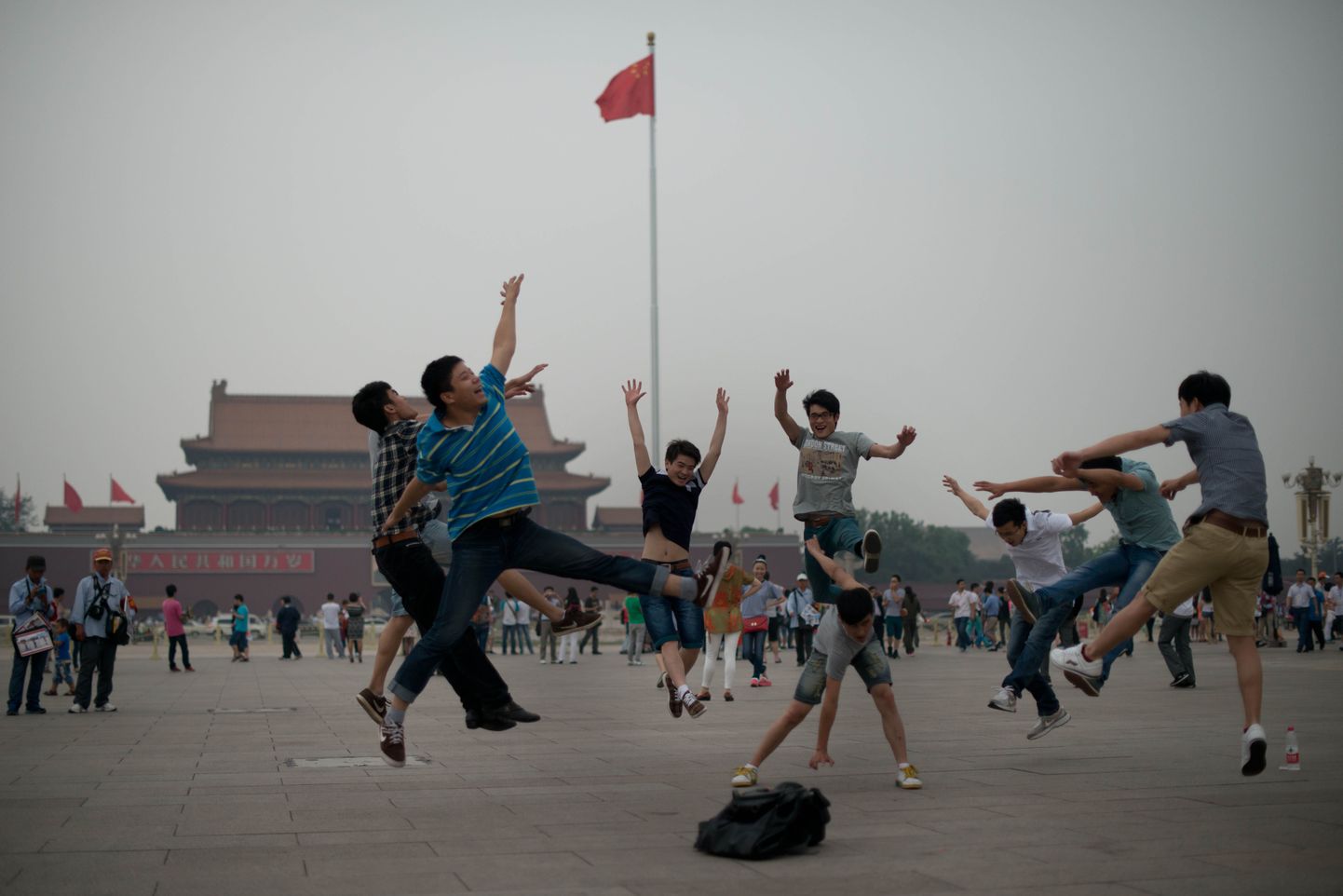 Turistid Pekingis Tiananmeni väljakul.