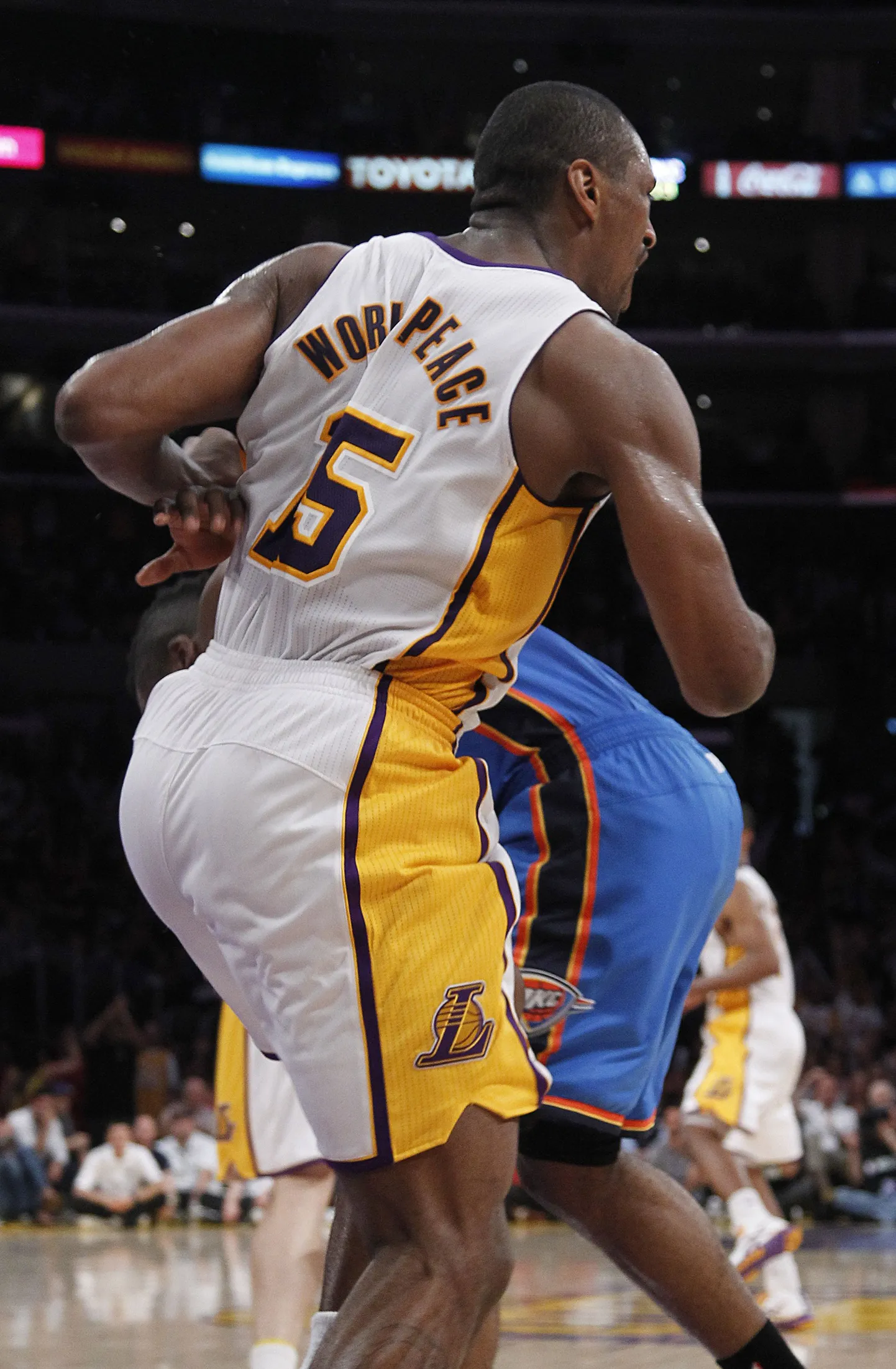 Metta World Peace aktsioonis.