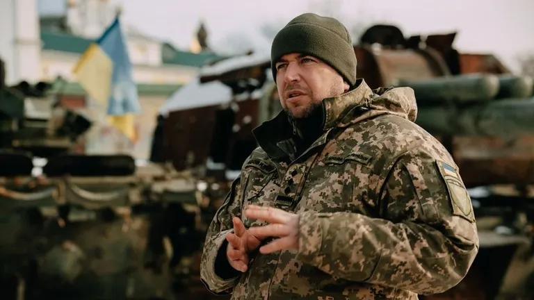 Полковник Александр Вдовиченко говорит, что в начале февраля 2022 года ему позвонил главком Валерий Залужный і приказал 72-й бригаде готовиться к обороне Киева