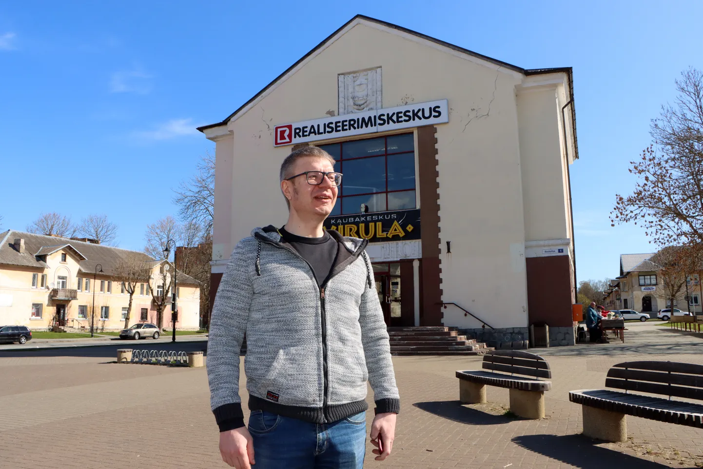 Епископ Олег Пронин уверяет, что процесс преобразования бывшего кинотеатра в церковь продолжается и уже летом кохтлаярвесцы увидят изменения.