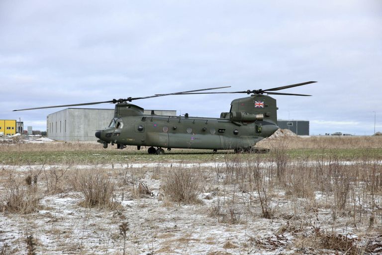 Rakvere ümbruses võib tiirutamas näha Chinooki helikoptereid.