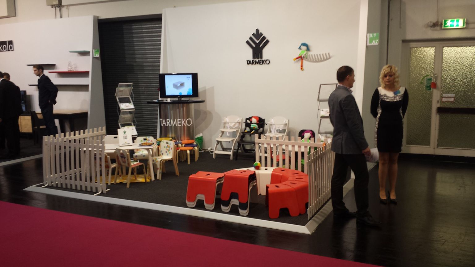 Sel nädalal Saksamaal Kölnis peetaval suurel mööblimessil on Tarmeko LPD osaühing väljas disainpuhketoolide ja lastemööbliga. Viimase stendist saatis ettevõte eile messilt ka foto.
