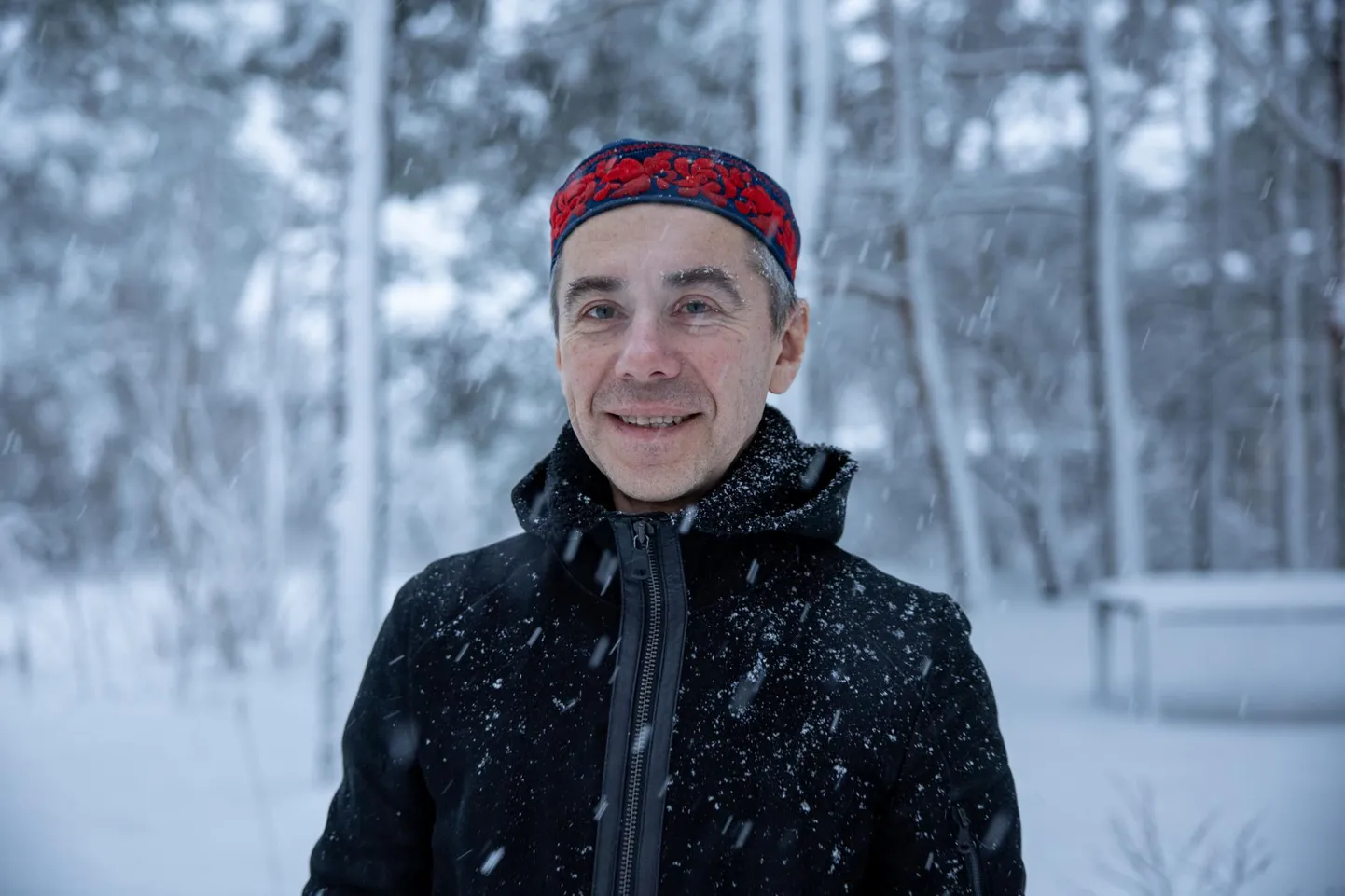 Dirigent Jaan-Eik Tulve oma kodu juures 10. jaanuaril.