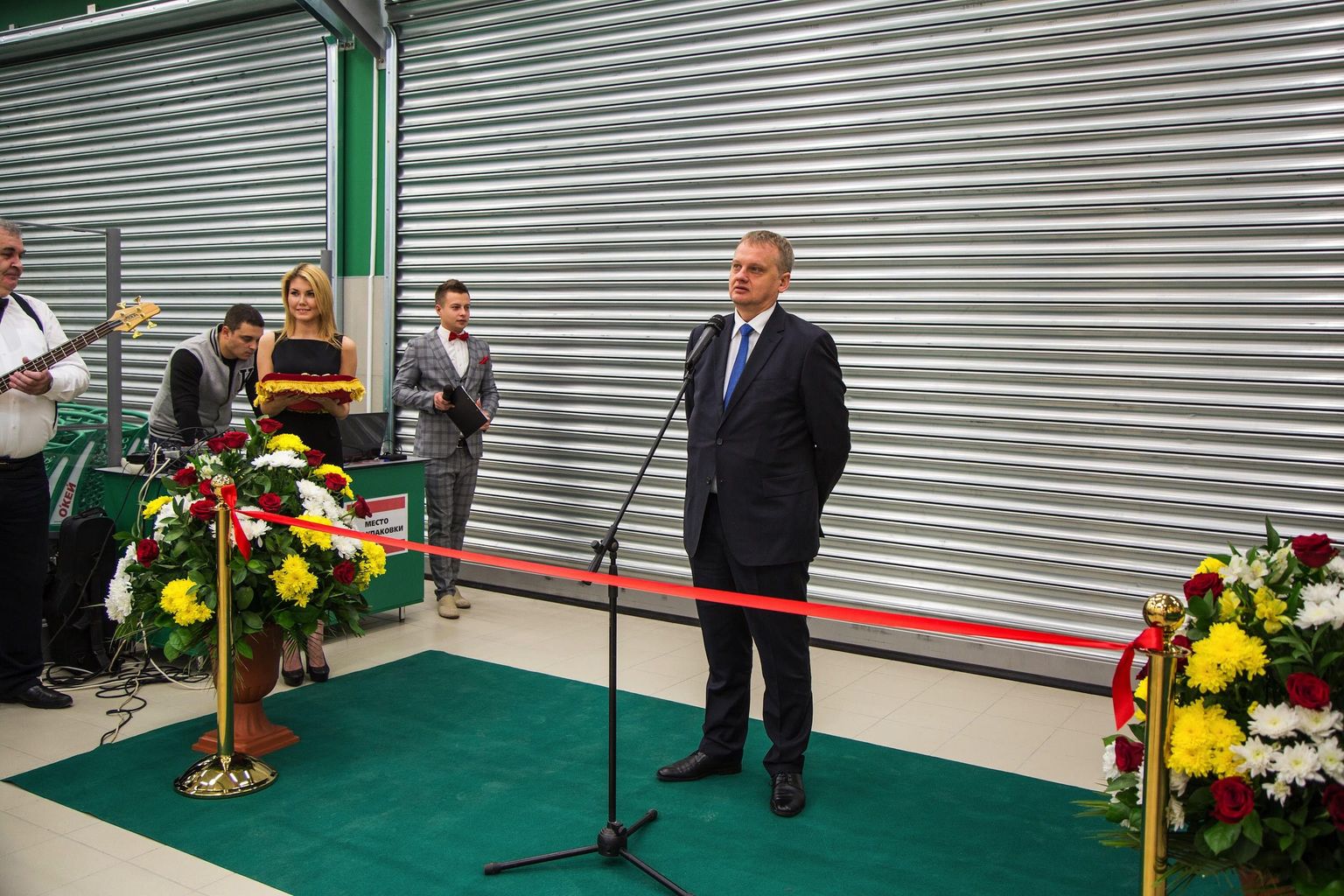 Heigo Kera mullu oktoobris Venemaa suuruselt viiendas linna Nižni Novgorodis O´Key uue hüpermarketi avamisel.