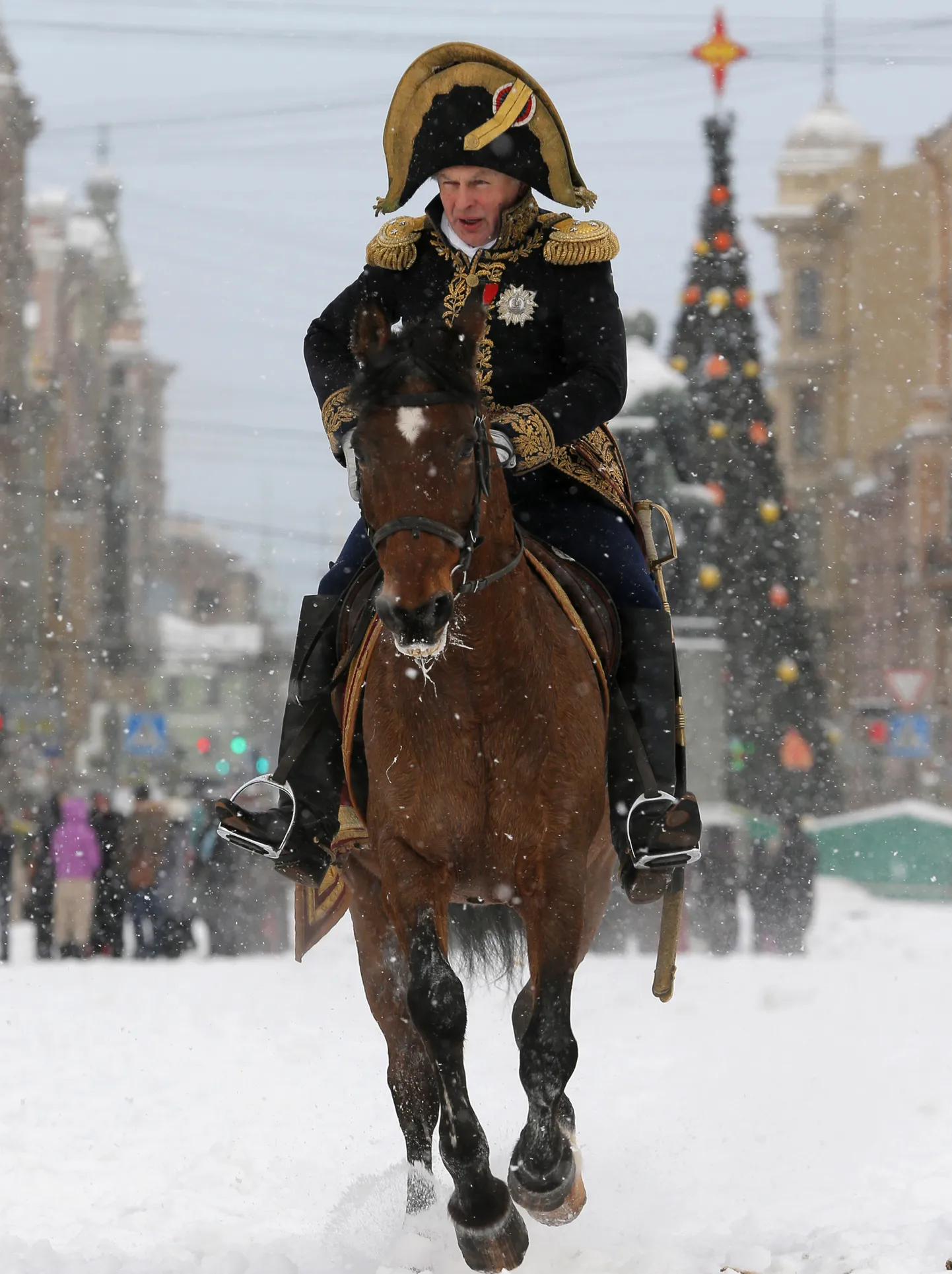 Vene ajaloolane Oleg Sokolov Napoleonina 2013. aastal