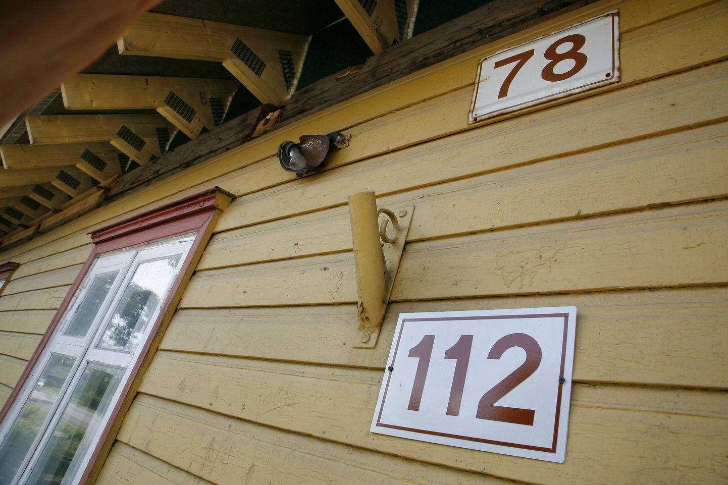 Majanumbrite vahetusel võib hoonel korraga olla kaks numbrit.