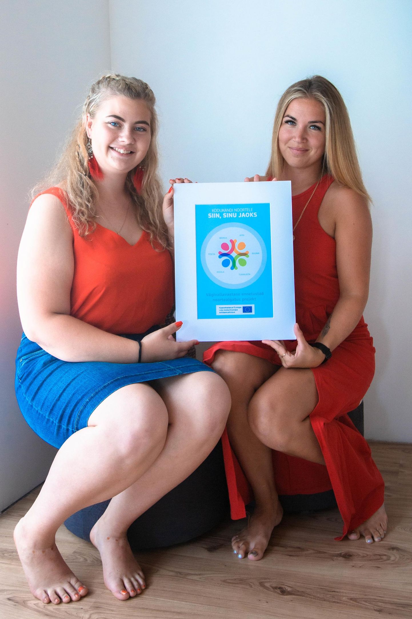 Programmi noorsaadik Kaari Pulst (vasakul) ja eestvedaja Ingrid Meerbach loodavad, et noorte teadlikkust tõstes annab väärkohtlemist ennetada.
