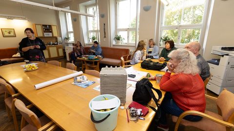 Õpetajad tuletasid tööseisakuga valitsusele palgalubadusi meelde
