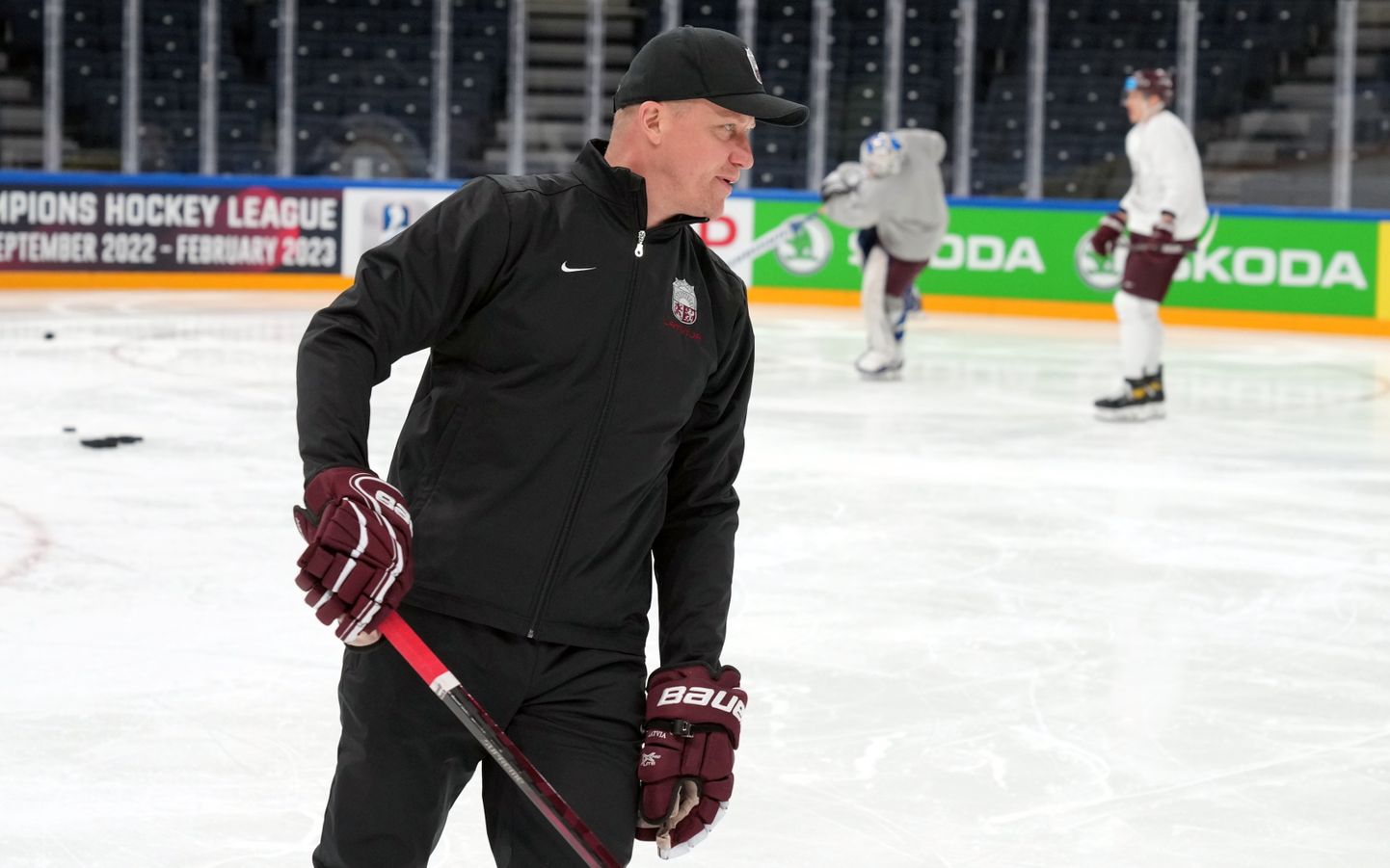 Latvijas hokeja izlases trenera asistents Artis Ābols treniņā