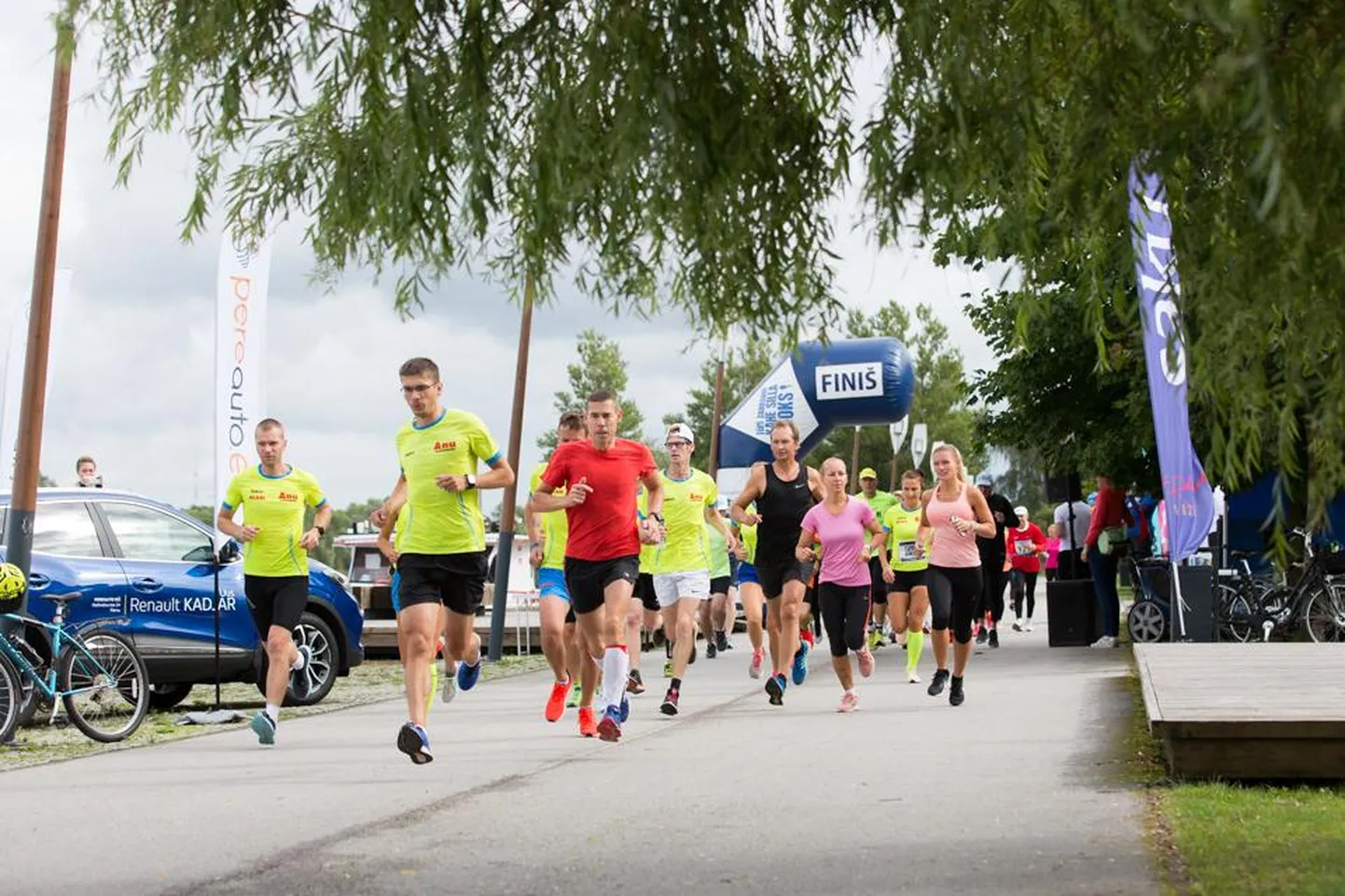 Mullugi toimus kahe silla jooks virtuaalsena, kuid õigel jooksupäeval tuli originaalrajale kokku 80 spordisõpra.