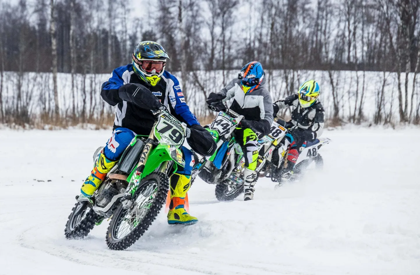 Pärnu motoklubi raudvara Ain Randmaa (nr 79) pani Valga jäärajal oma paremuse maksma.