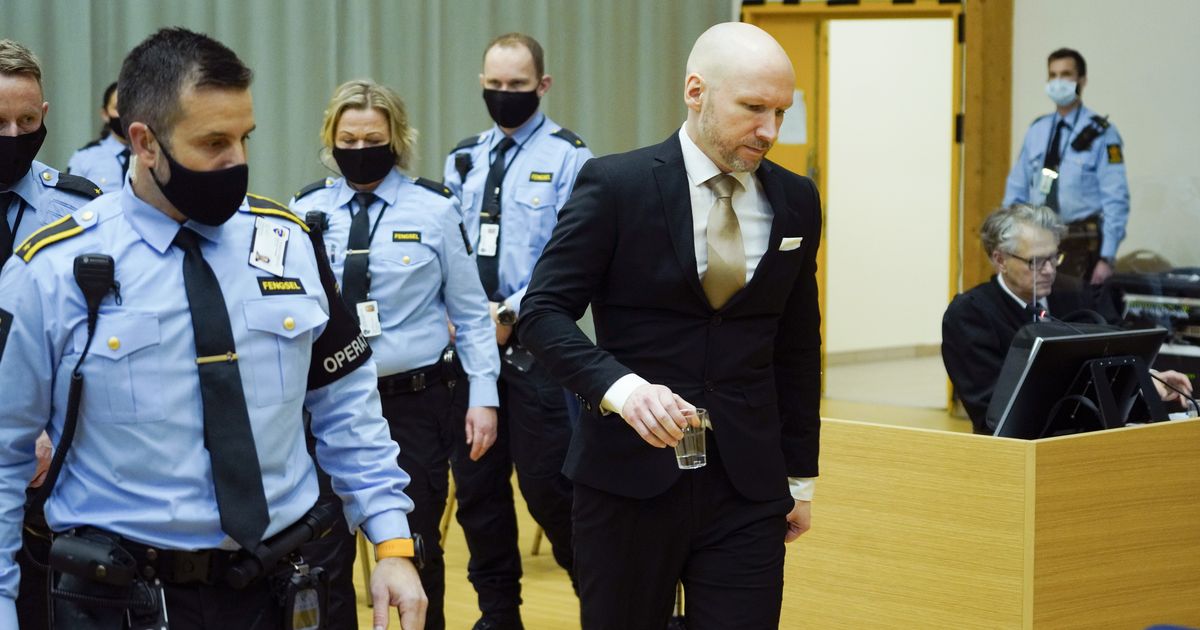 PAPAGOID, TELEKAS, JÕUSAAL ⟩ Massimõrvar Breivik tahab Norra oma vanglatingimuste pärast kohtusse kaevata