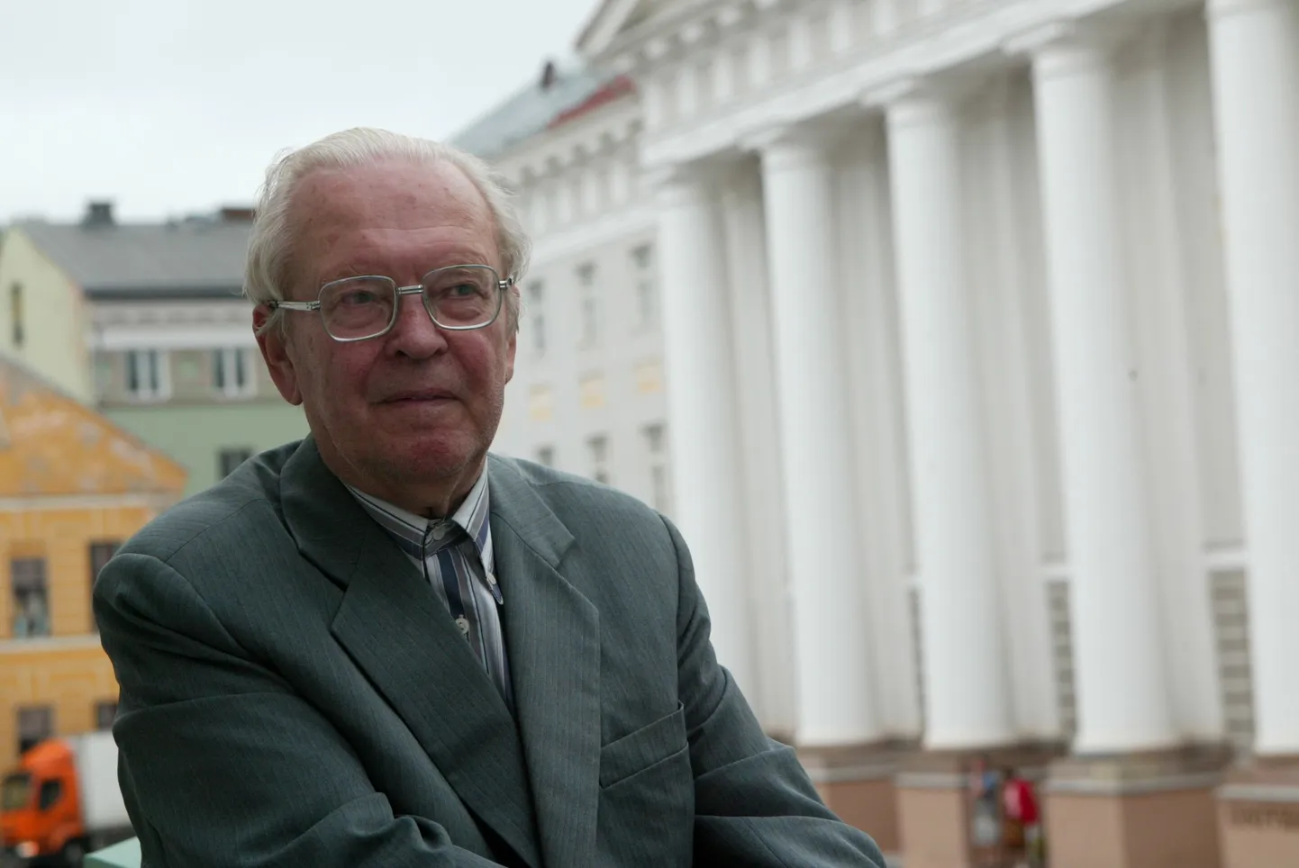 Ajaloolane Hillar Palamets.