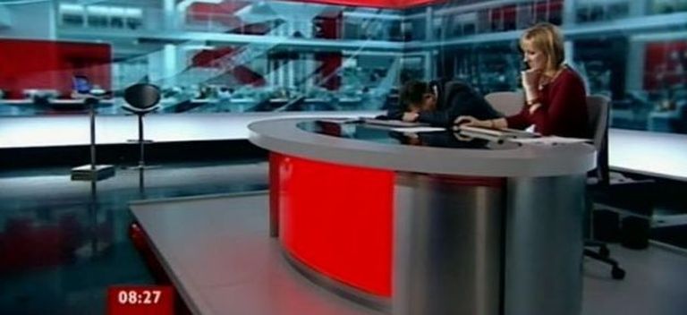 BBC uudisteankur magamas