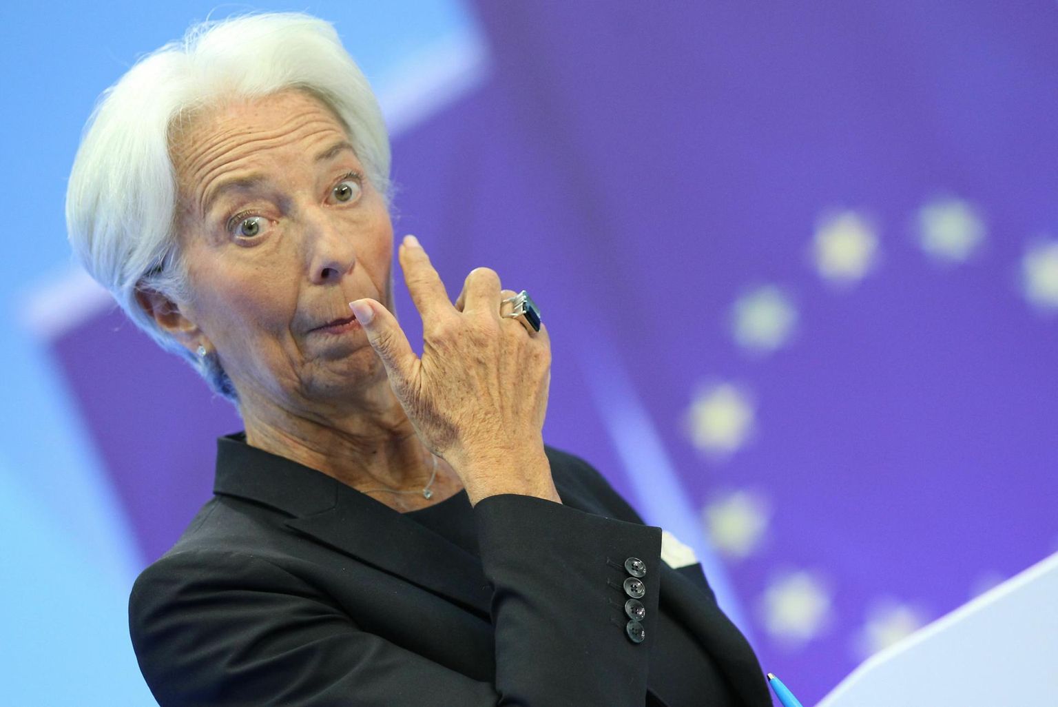 Euroopa Keskpanga juht Christine Lagarde kuulutab miinusintresside ajastu lõppu, kuid jätab lahti tagaukse hädas Euroopa riikide turgutamiseks. 