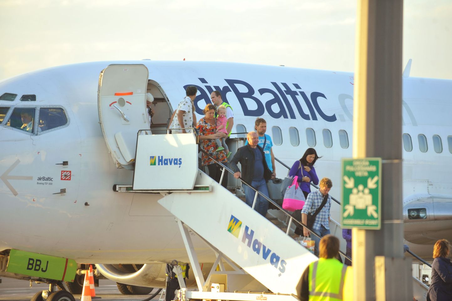 Air Balticu lennuk Riia lennujaamas