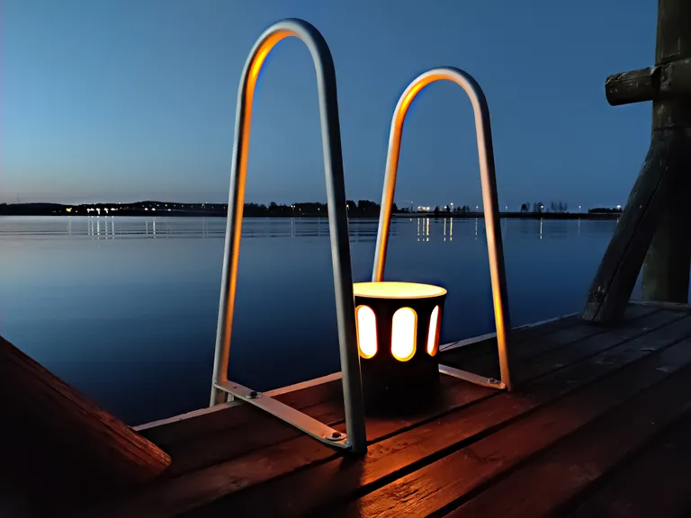 Kõlari võib sauna terrassile jätta, kuid lausa vette ujuma sellega minna ei tohiks.